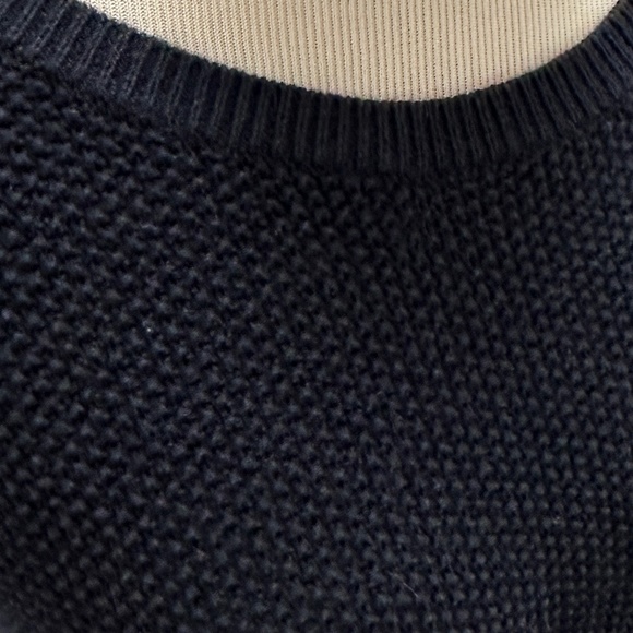 Vince Navy Blue Cotton/Cashmere Sweater (perfect for Spring!) - Picture 5 of 7